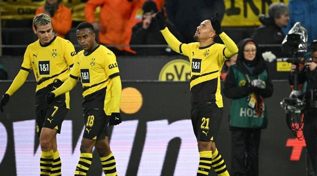 Borussia Dortmund’dan 4 gollü geri dönüş