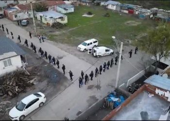 Bursa’da helikopter ve dron dayanaklı uyuşturucu operasyonu