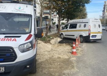 Büyükçekmece’de iş makinesinin çarptığı bayan öldü