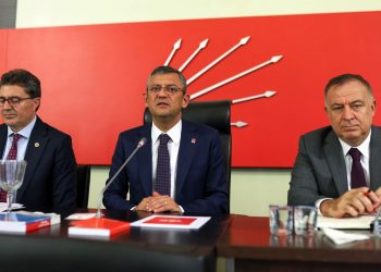 CHP’nin 81 vilayet liderinden “tüzük kurultayı” talebi