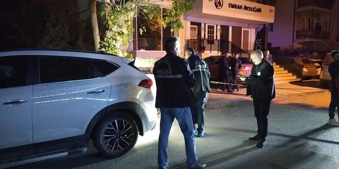 Çorum’da baba-oğul hengamesini ayırırken 3 kişi yaralandı