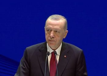 Cumhurbaşkanı Erdoğan açıkladı | Çalışan emeklilere de 5 bin lira