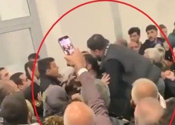 Diyarbakır Havalimanı’nda karşılama arbedesi