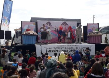 DOB’un “Şekeronya” müzikali Hatay’da depremzede çocuklarla buluşacak