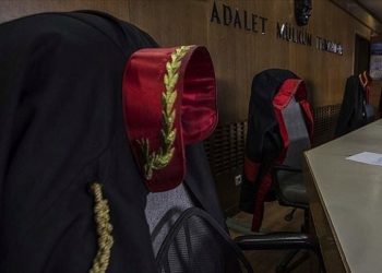 Düzmece savcı tutuklandı