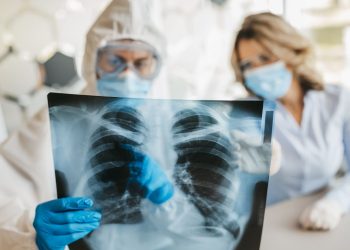 Endişelendiren virüs: Birinci kere bir beşerde görüldü