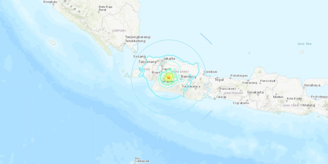 Endonezya’da 6 büyüklüğünde zelzele