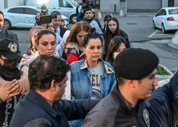 Fenomenlerden “Siberaklama” tekniği: Türkiye ve Kuveyt’teki dolandırıcılık ortasından inanılmaz benzerlik!