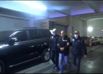 FETÖ üyeliğinden aranan özel kalem müdürü yakalandı