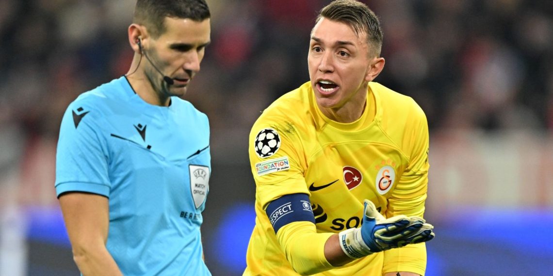 Galatasaray maçının hakemi Antonio Nobre’den futbolculara skandal karşılık