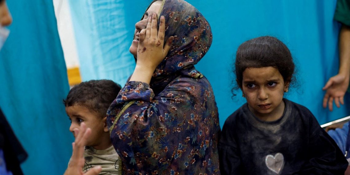 Gazze Şeridi’nin kuzeyindeki hastanelerle temas kesildi