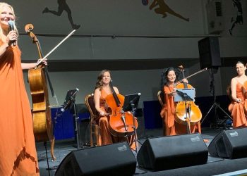 Gelibolu’da Cello Paradiso kümesi performansıyla büyüledi