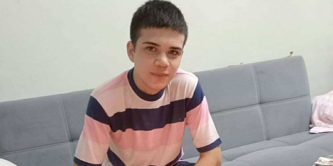 İşe gitmek için konuttan çıkan Emin’den haber alınamıyor