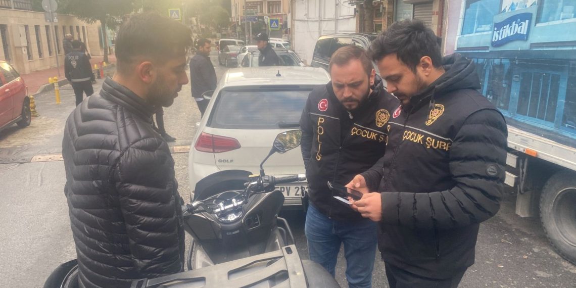 İstanbul emniyetinden okulların birinci gününde kontrol