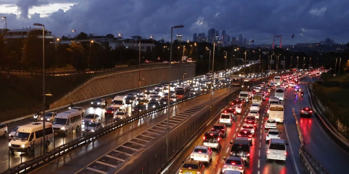 İstanbul’da trafik yoğunluğu yüzde 90’a dayandı