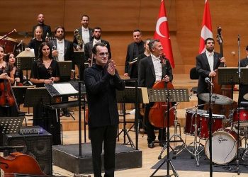 İsviçre’nin Türkiye Cumhuriyeti’nin 100. yılına ithaf ettiği eser birinci sefer Ankara’da seslendirildi