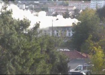 İTÜ rektörlük binasında yangın