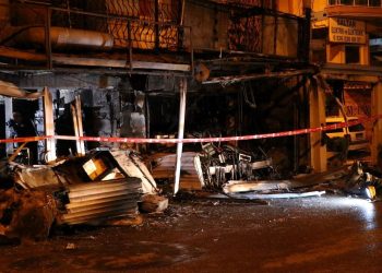 İzmir’de iş yeri yangınında kundaklama tezi