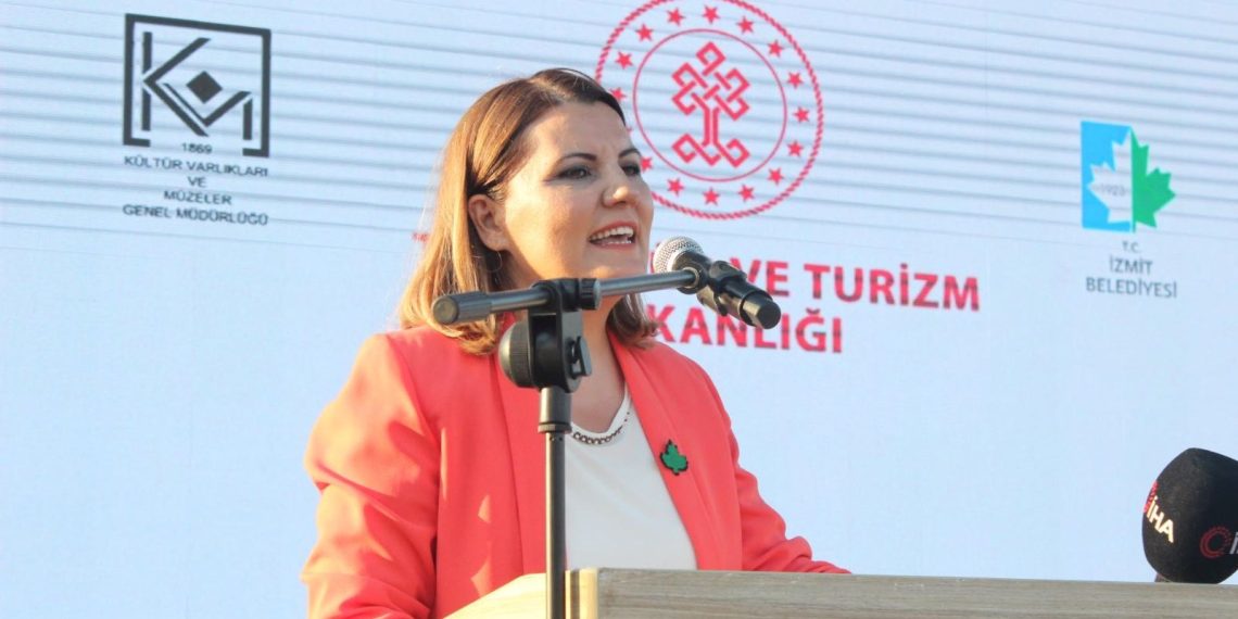 İzmit Belediye Lideri Fatma Kaplan Hürriyet’e soruşturma müsaadesi