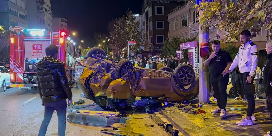 Kadıköy’de alkollü şoför ortalığı savaş alanına çevirdi: 1 yaralı