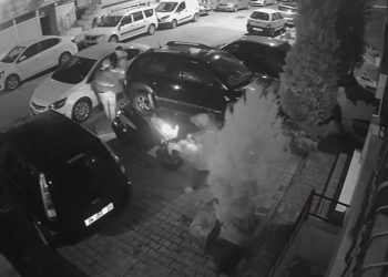 Kağıthane’de çöp tartışmasında komşularına ateş etti