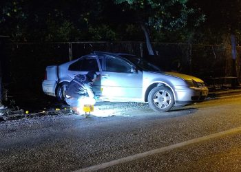 Kamyonla araba çarpıştı; 2 kişi öldü, 2 kişi yaralandı