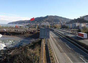 Karadeniz Kıyı Yolu Çayeli-Trabzon istikameti ulaşıma açıldı
