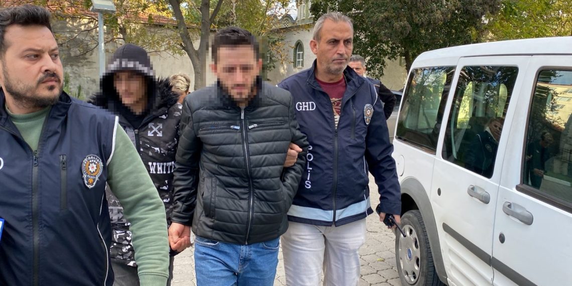 Karadeniz’de göçmen kaçakçılığına 3 gözaltı