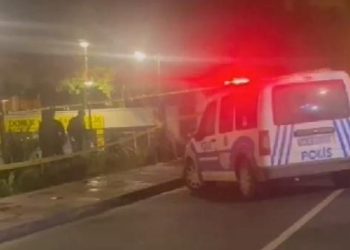 Kelamlı tartışma bıçaklı hengameye dönüştü: 1 yaralı