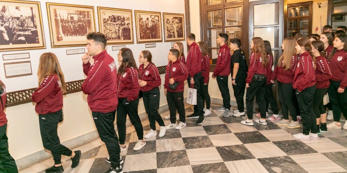 Makedon Halk Dansları Topluluğu Mersin’den mutlu ayrıldı