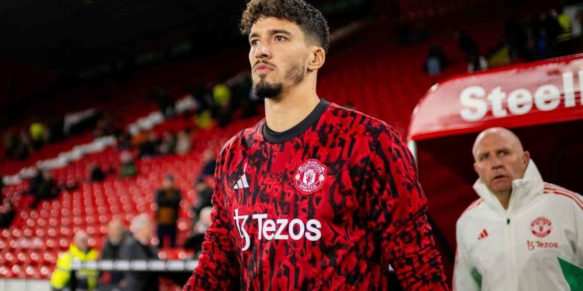 Manchester United’da Altay Bayındır gelişmesi: Galatasaray maçında kaleye geçebilir