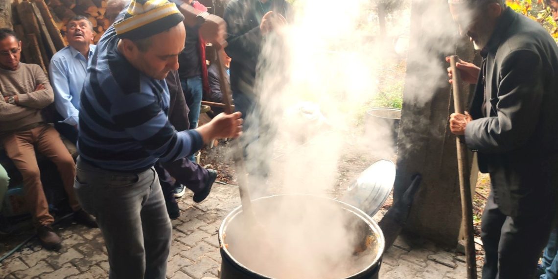 Manisa’da 3 bin yıllık gelenek devam ediyor