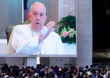 Papa Francis hastalığını açıkladı