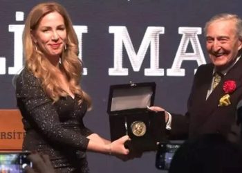 Rahmi Koç Bilim Madalyası mükafatı Ayşe Zarakol’a verildi (Ayşe Zarakol kimdir?)