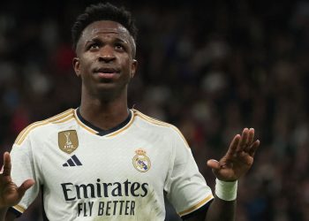 Real Madrid’de sakatlıklar durmuyor: Vinicius, 2.5 ay alanlardan uzak kalacak
