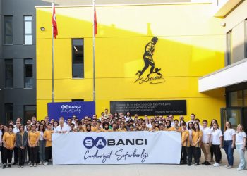 Sabancı Topluluğu sarsıntı bölgesinde eğitime katkı yapmaya devam ediyor