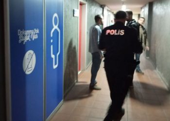 Samsun’da bir kişi alışveriş merkezi tuvaletinde meyyit bulundu