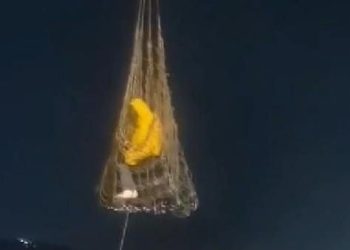 Sarıyer açıklarında yaralı gemi işçisine kurtarma operasyonu