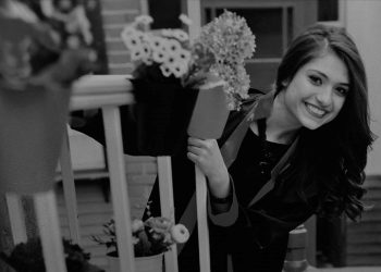 Şehit Aybüke öğretmenin ismi memleketindeki kültür merkezinde yaşatılıyor