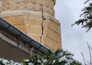 Şiddetli fırtına mescitte ağır hasara neden oldu