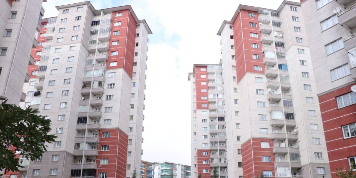 Sitede fahiş aidat artışına reaksiyon