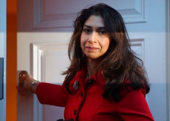 SON DAKİKA HABERİ: Filistin aksiliği İngiliz bakanı koltuğundan etti