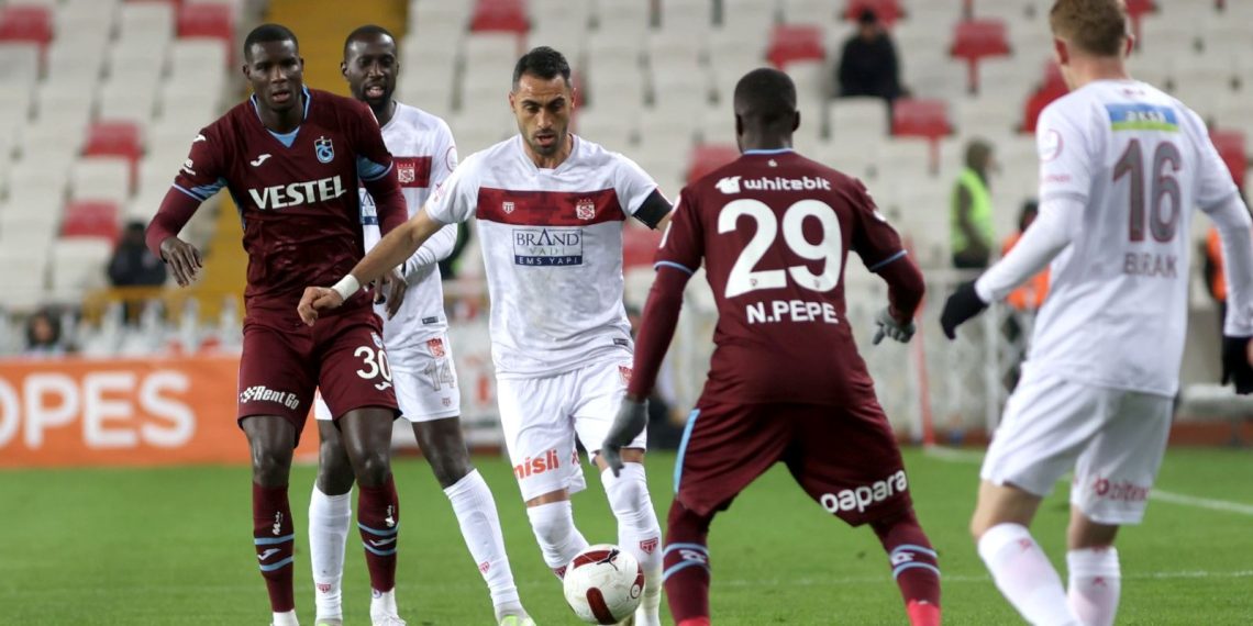 SON DAKİKA: Sivas’ta puanlar paylaşıldı: Trabzonspor tepe yarışında yara aldı