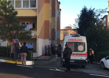 Tartıştığı karısını öldürdü, oğlunu ağır yaraladı