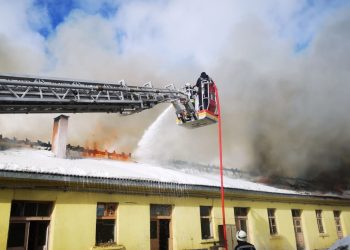 TCDD deposunda korkutan yangın