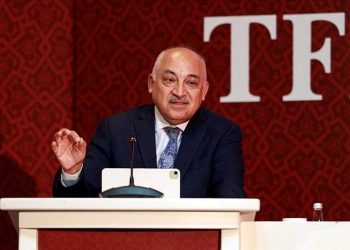 TFF Lideri Büyükekşi: Küme birinciliğini milletimize armağan ediyoruz