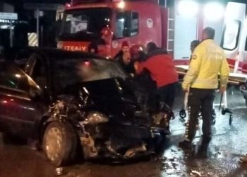 TIR ile çarpışan arabanın şoförü öldü