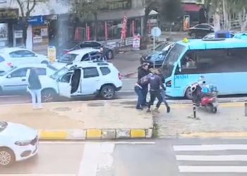 Trafikte yol verme hengamesi