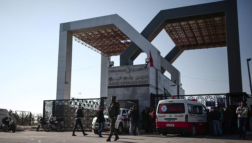 Türk ve KKTC vatandaşları ile yakınlarından oluşan 100 kişi Mısır’a ulaştı