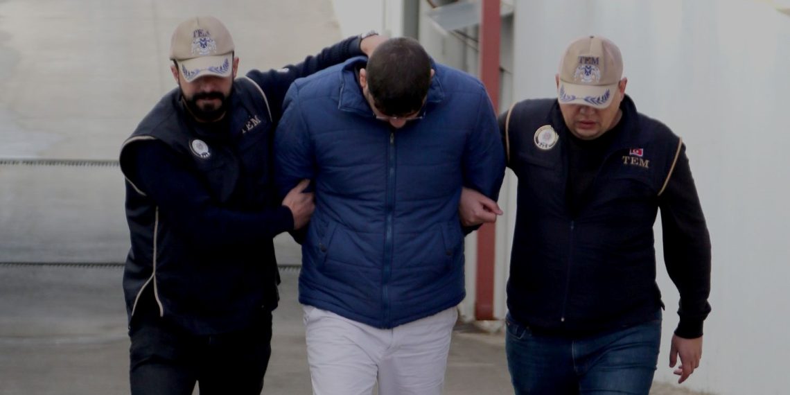 7 yıldır aranan FETÖ üyesi Adana’da yakalandı